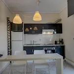 Διαμέρισμα Great With Private Parking